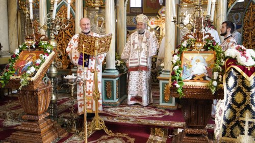 Sărbătoare la Braşov în Duminica Sfintei Cruci Poza 207998