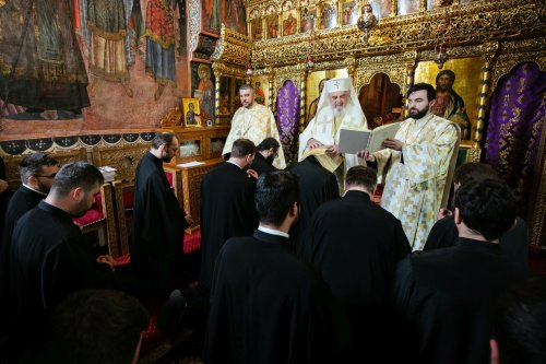 Hirotesii întru duhovnic la paraclisul istoric al Reședinței Patriarhale Poza 208364