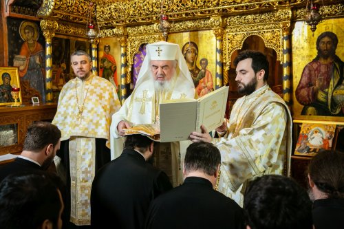 Hirotesii întru duhovnic la paraclisul istoric al Reședinței Patriarhale Poza 208371