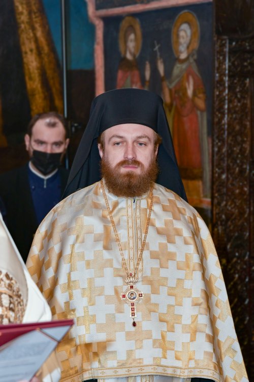Raclă nouă pentru Mănăstirea Nechit sfinţită de Patriarhul României Poza 208447