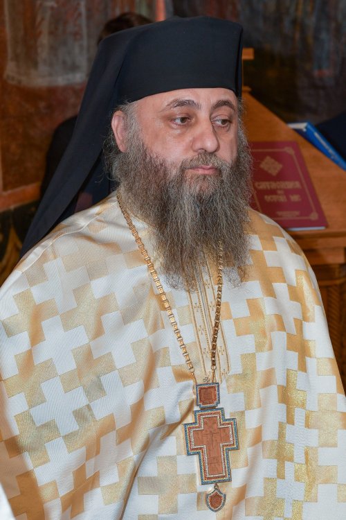 Raclă nouă pentru Mănăstirea Nechit sfinţită de Patriarhul României Poza 208448