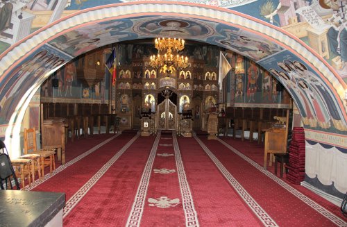 Biserica din Voineşti, moştenire a familiei Negruzzi Poza 208471