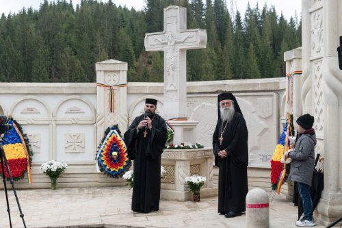 Comemorarea românilor uciși în masacrul de la Fântâna Albă Poza 208586