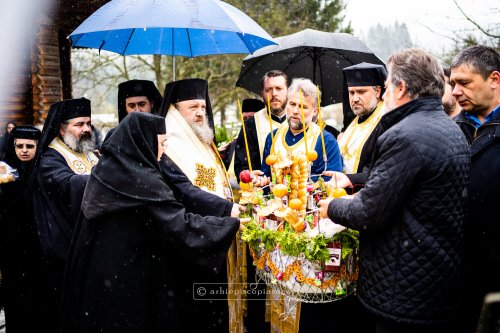 Pomenirea stareței Irina Pântescu la Mănăstirea Voroneț Poza 209320