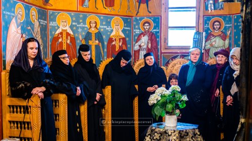 Pomenirea stareței Irina Pântescu la Mănăstirea Voroneț Poza 209324