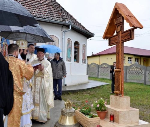 Biserica din satul Ohaba, judeţul Hunedoara, a fost târnosită Poza 209447