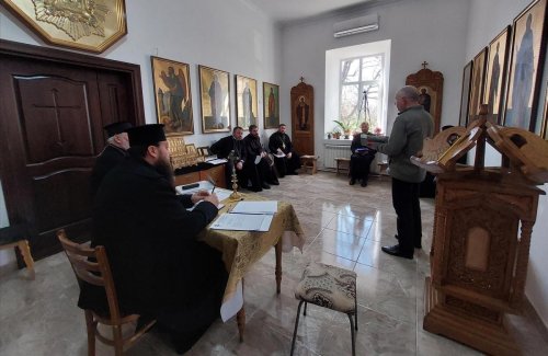 Ședință de lucru a protopopilor din Arhiepiscopia Chișinăului Poza 209475
