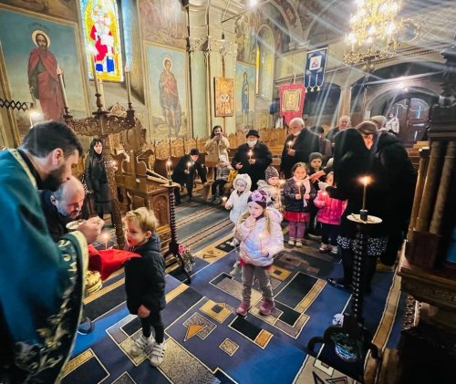 Copii de la grădinița Manpel, Târgu Mureș au participat la Liturghia Darurilor Poza 209631