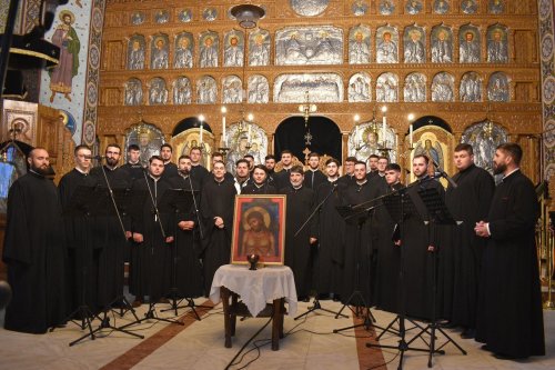 Grupul psaltic „Sfânta Mare Muceniță Chiriachi” a susținut un concert la Brașov Poza 209617