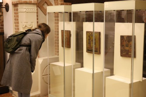 Expoziție dedicată ucrainenilor la Muzeul mitropolitan din Iași Poza 209787
