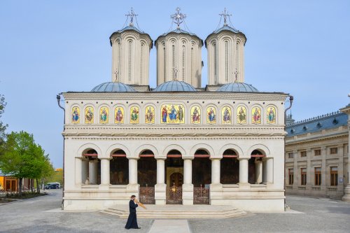 Programul liturgic de la Catedrala Patriarhală Poza 210060