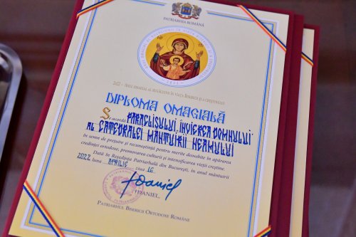 Daruri din partea Patriarhului României pentru paraclisele patriarhale Poza 209976