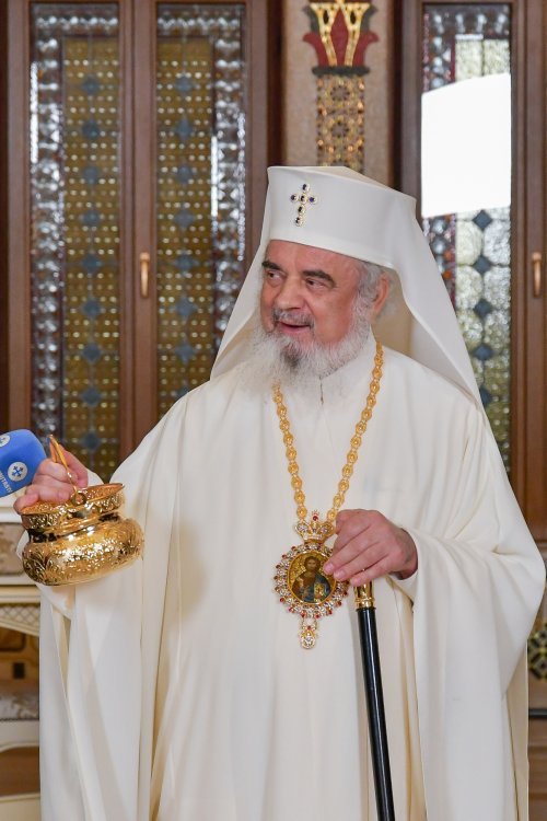 Daruri din partea Patriarhului României pentru paraclisele patriarhale Poza 209978
