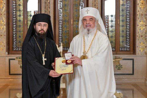 Daruri din partea Patriarhului României pentru paraclisele patriarhale Poza 209983