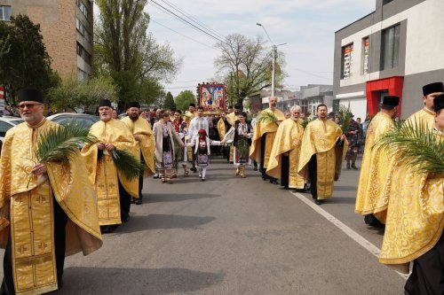 Pelerinajul de Florii în Arhiepiscopia Dunării de Jos  Poza 210001
