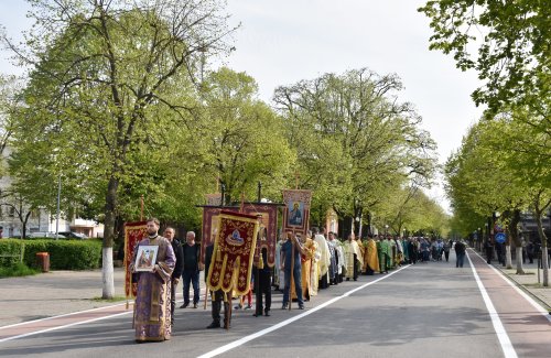 Pelerinajul de Florii în eparhii din Mitropolia Munteniei și Dobrogei Poza 210226