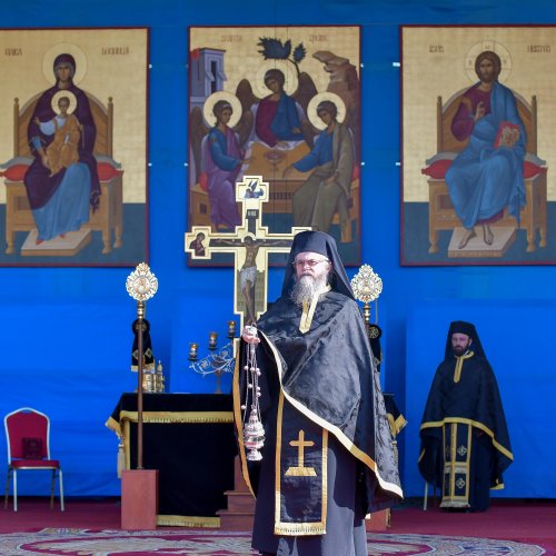 Slujba Sfintelor și Mântuitoarelor Pătimiri ale Domnului la Catedrala Patriarhală Poza 210690