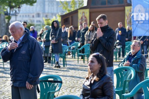 Slujba Sfintelor și Mântuitoarelor Pătimiri ale Domnului la Catedrala Patriarhală Poza 210711