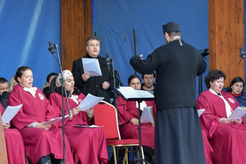 Slujba Sfintelor și Mântuitoarelor Pătimiri ale Domnului la Catedrala Patriarhală Poza 210716