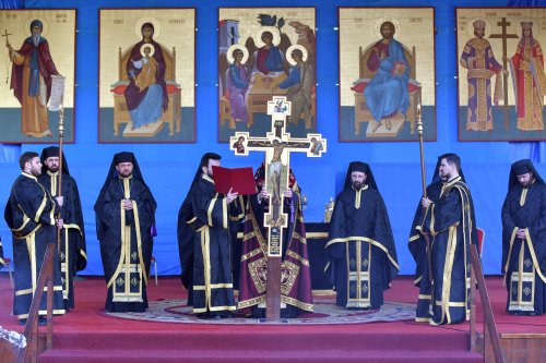 Slujba Sfintelor și Mântuitoarelor Pătimiri ale Domnului la Catedrala Patriarhală Poza 210718