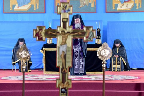 Slujba Sfintelor și Mântuitoarelor Pătimiri ale Domnului la Catedrala Patriarhală Poza 210731