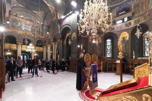 La Catedrala Patriarhală a fost așezat spre închinare Sfântul Epitaf Poza 210757