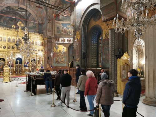 La Catedrala Patriarhală a fost așezat spre închinare Sfântul Epitaf Poza 210779