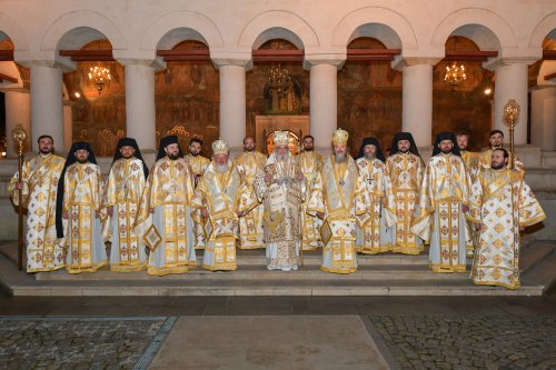 Duminica Sfintelor Paști la Catedrala Patriarhală Poza 211020