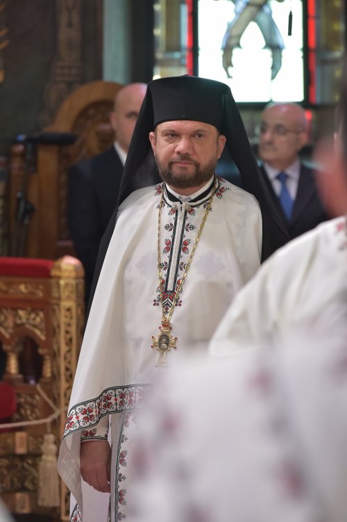 Vecernia din prima zi de Paști la Catedrala Patriarhală Poza 211076
