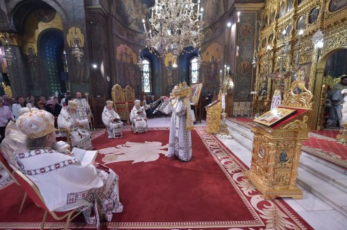 Vecernia din prima zi de Paști la Catedrala Patriarhală Poza 211088