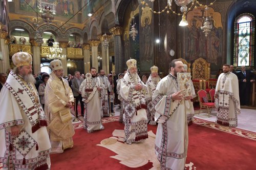 Vecernia din prima zi de Paști la Catedrala Patriarhală Poza 211092