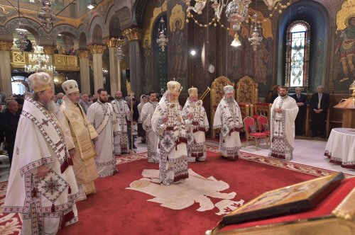 Vecernia din prima zi de Paști la Catedrala Patriarhală Poza 211094