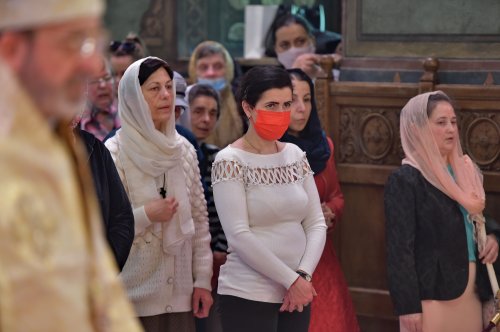 Vecernia din prima zi de Paști la Catedrala Patriarhală Poza 211098