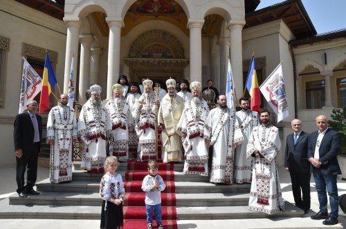 Vecernia din prima zi de Paști la Catedrala Patriarhală Poza 211117