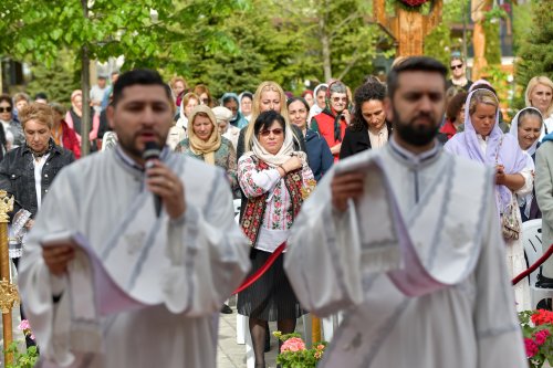 Hramul Paraclisului Catedralei Mântuirii Neamului Poza 211296