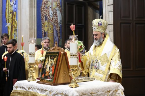 Sărbătoarea Învierii Domnului în eparhii din Muntenia și Dobrogea Poza 211365