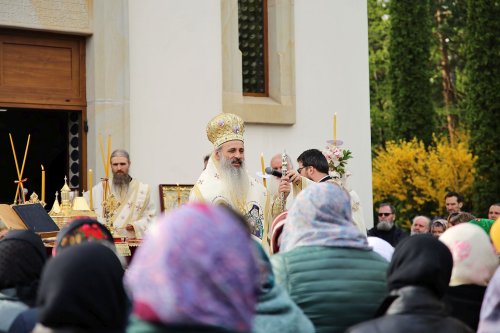 Mitropolitul Moldovei și Bucovinei la hramul municipiului Botoșani Poza 211569