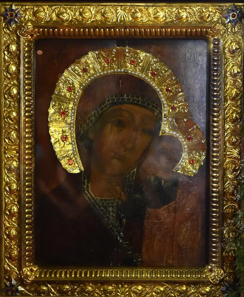 Acatistul icoanei Maicii Domnului „Siriaca” de la Mănăstirea Ghighiu Poza 211661