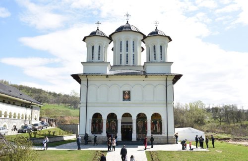 Hramul Mănăstirii Salva, Bistriţa-Năsăud Poza 212018