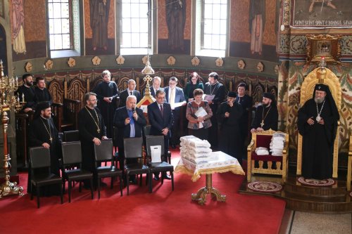 Premii pentru liceeni la Olimpiada naţională de religie de la Sibiu Poza 212044