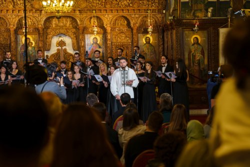 Concert caritabil organizat de studenții teologi din București Poza 212624