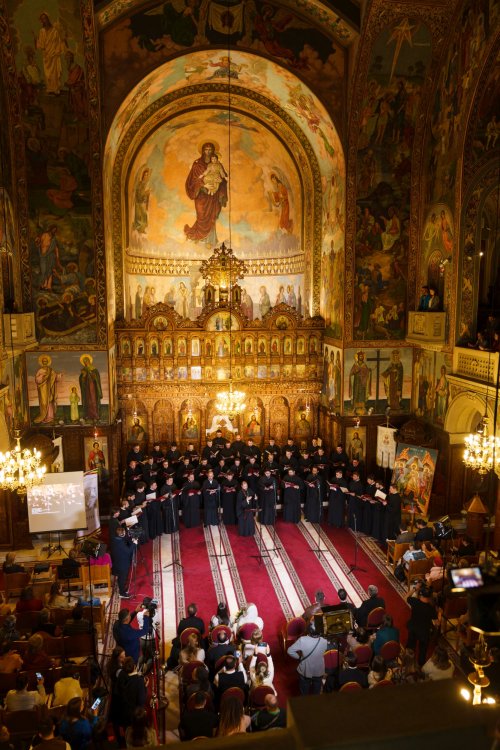 Concert caritabil organizat de studenții teologi din București Poza 212664