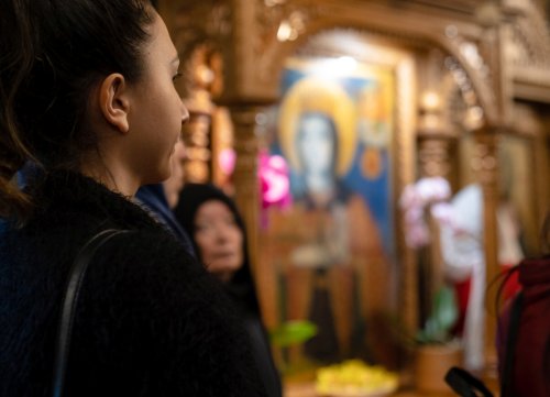 Sărbătoare la Biserica „Sfântul Nicolae”-Dintr-o zi din Bucureşti Poza 213079