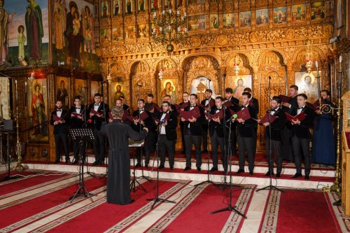 Concert „Cantus Domini” la Biserica „Sfântul Elefterie”‑Nou Poza 213492