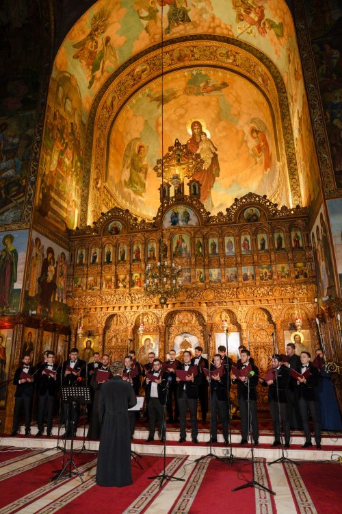 Concert „Cantus Domini” la Biserica „Sfântul Elefterie”‑Nou Poza 213493