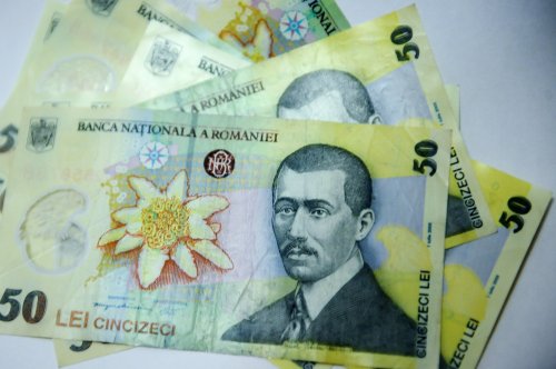 Peste 2,8 milioane de români vor primi carduri cu vouchere sociale Poza 213287