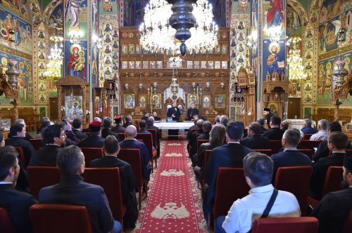 Alegerea noii Adunări eparhiale a Arhiepiscopiei Bucureștilor Poza 213626
