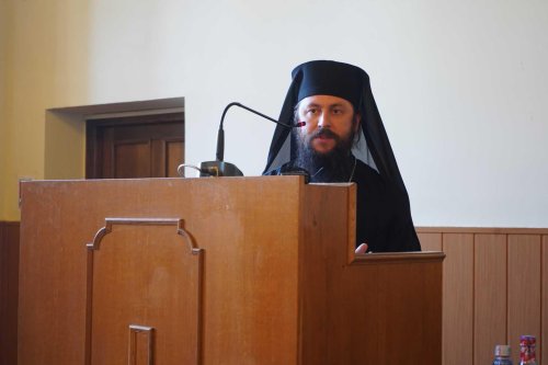 Conferinţă preoţească la Sibiu Poza 213611