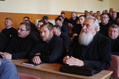Conferinţă preoţească la Sibiu Poza 213615