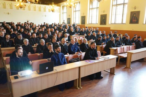 Conferinţă preoţească la Sibiu Poza 213616